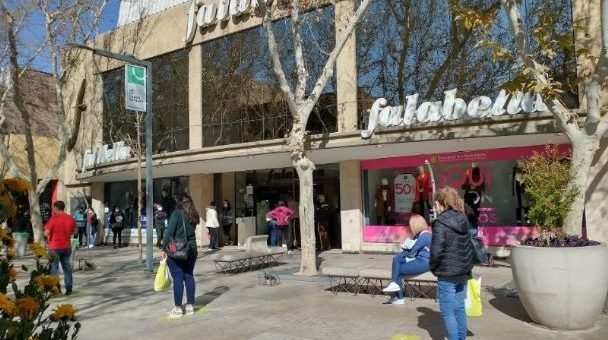 La FESJ aportará ayuda a los ex empleados de Falabella